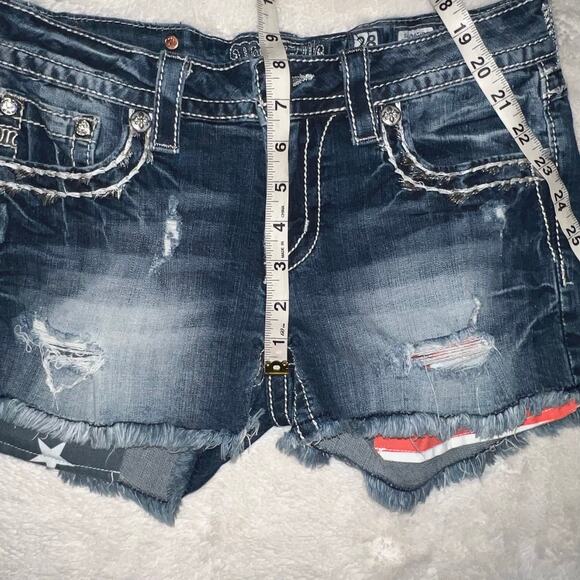 Miss Me Embellished Pockets American Flag Denim Shorts Size 28 Signature Shorts - Picture 8 of 9
